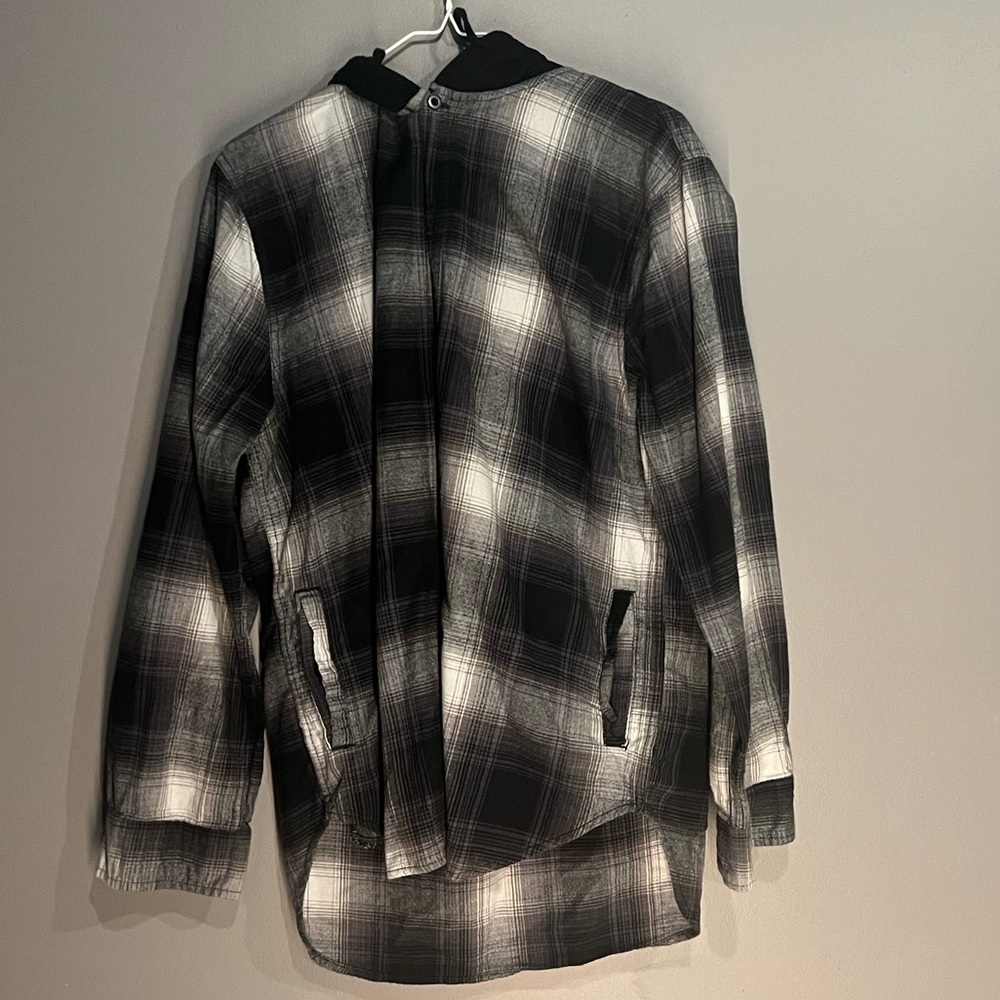 Long sleeve plaid light jacket